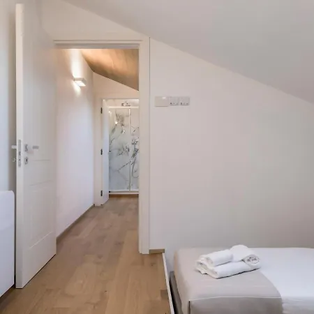 Apartment Volta View 202
